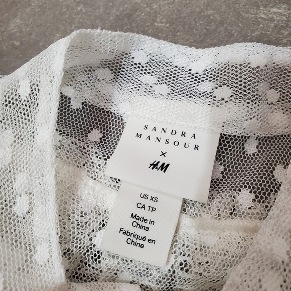 Sandra Mansour X H&M Flounced Tulle Blouse Elegant Sheer Lace. White, Cream. XS. - Picture 7 of 11